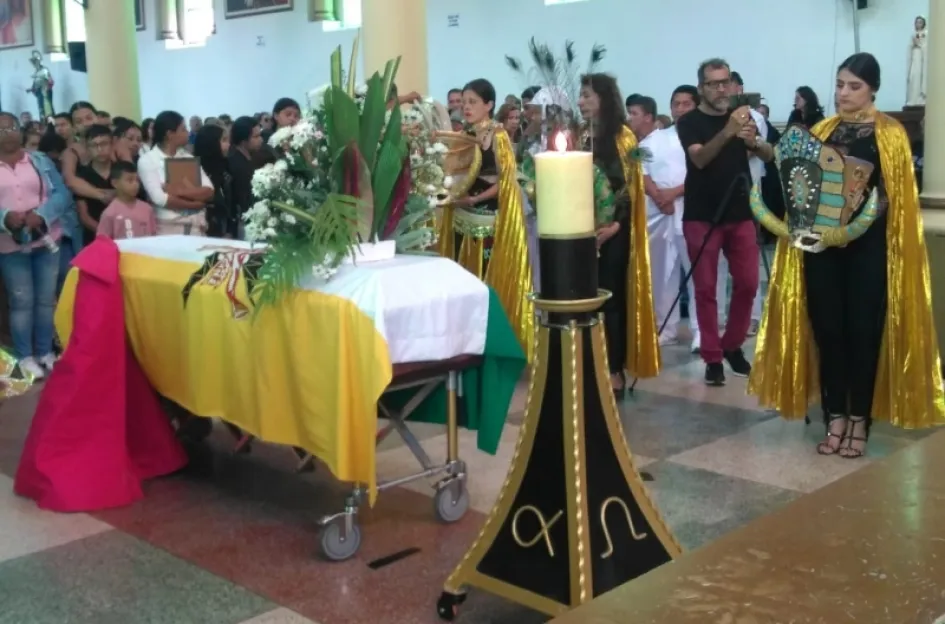 En el templo de La Candelaria se celebró la misa por el eterno descanso de José Albeiro Correa. En Riosucio le dieron el último adiós al indio Comanche