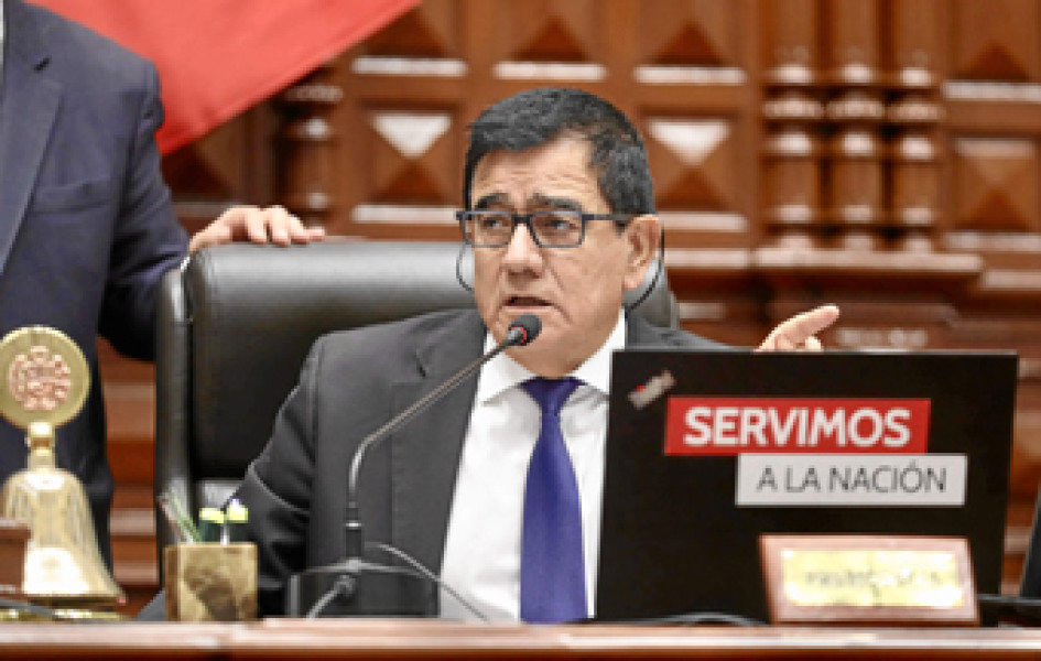 Foto | EFE | LA PATRIA El presidente del Congreso, José Williams, cerró la sesión parlamentaria de ayer en un clima de tensión y gritos. Foto | EFE | LA PATRIA El presidente del Congreso, José Williams, cerró la sesión parlamentaria de ayer en un clima de tensión y gritos.