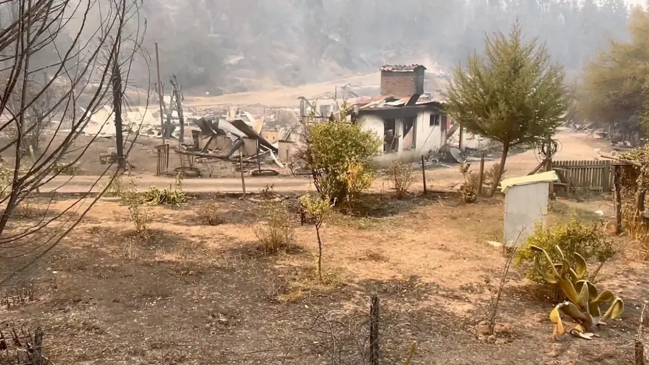 Fotografía de los incendios que afectan las regiones de Biobío y Ñuble (Chile). Fotografía de los incendios que afectan las regiones de Biobío y Ñuble (Chile).