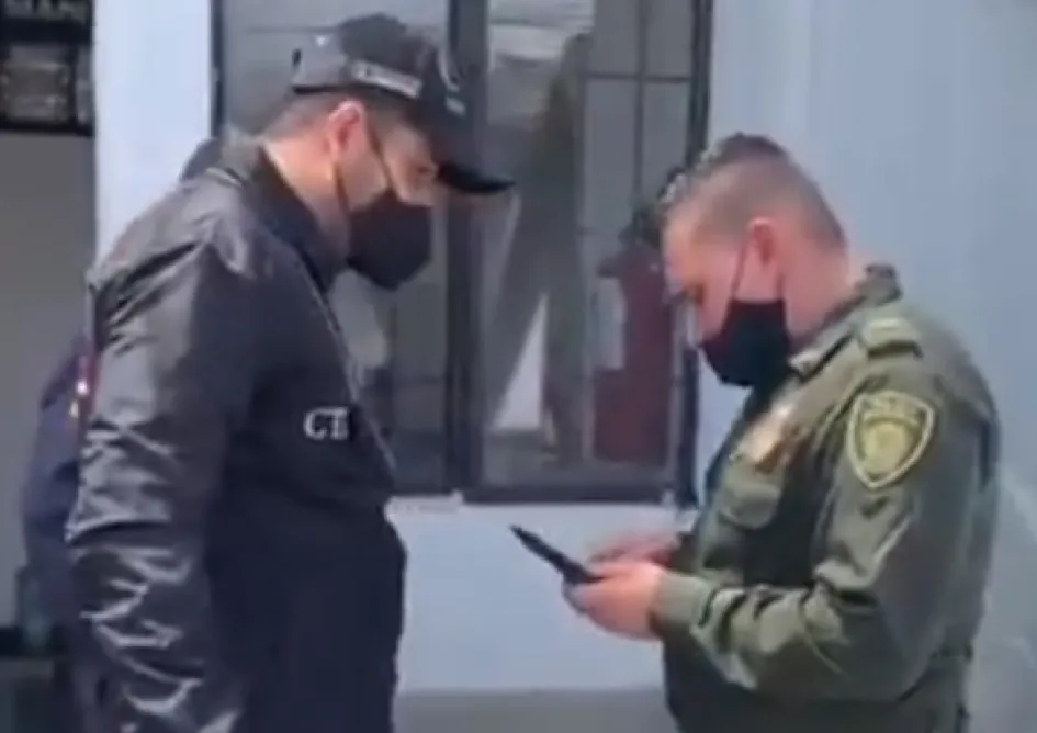 El teniente de la Policía, de 29 años, nacido en Filadelfia, en el momento de la captura. Llevaba cinco en la institución.