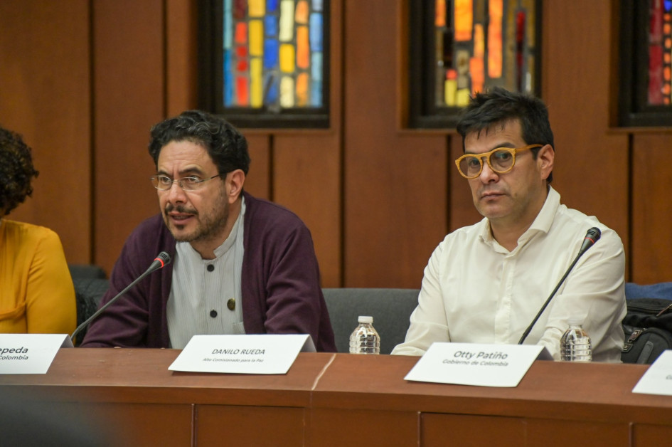 El alto comisionado para la Paz, Danilo Rueda (izquierda), acompañado por el senador Iván Cepeda, en las negociaciones con el Eln que se llevan a cabo en México. El alto comisionado para la Paz, Danilo Rueda (izquierda), acompañado por el senador Iván Cepeda, en las negociaciones con el Eln que se llevan a cabo en México.