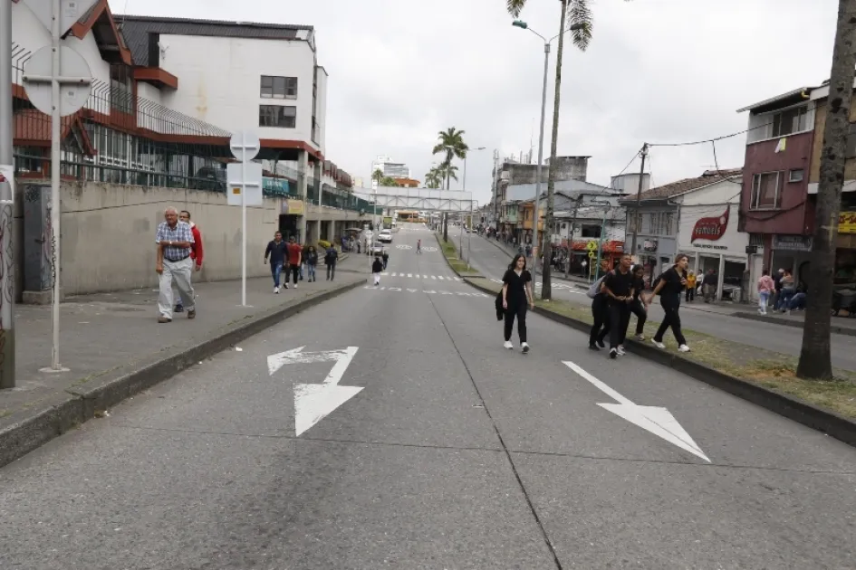 Foto | Darío Cardona | LA PATRIA Esta es la calle 19, en donde la Alcaldía de Manizales planea construir un bulevar. Foto | Darío Cardona | LA PATRIA Esta es la calle 19, en donde la Alcaldía de Manizales planea construir un bulevar.