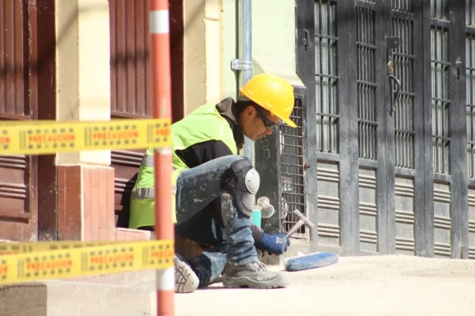 Trabajador en obras de Manizales Trabajador en obras de Manizales