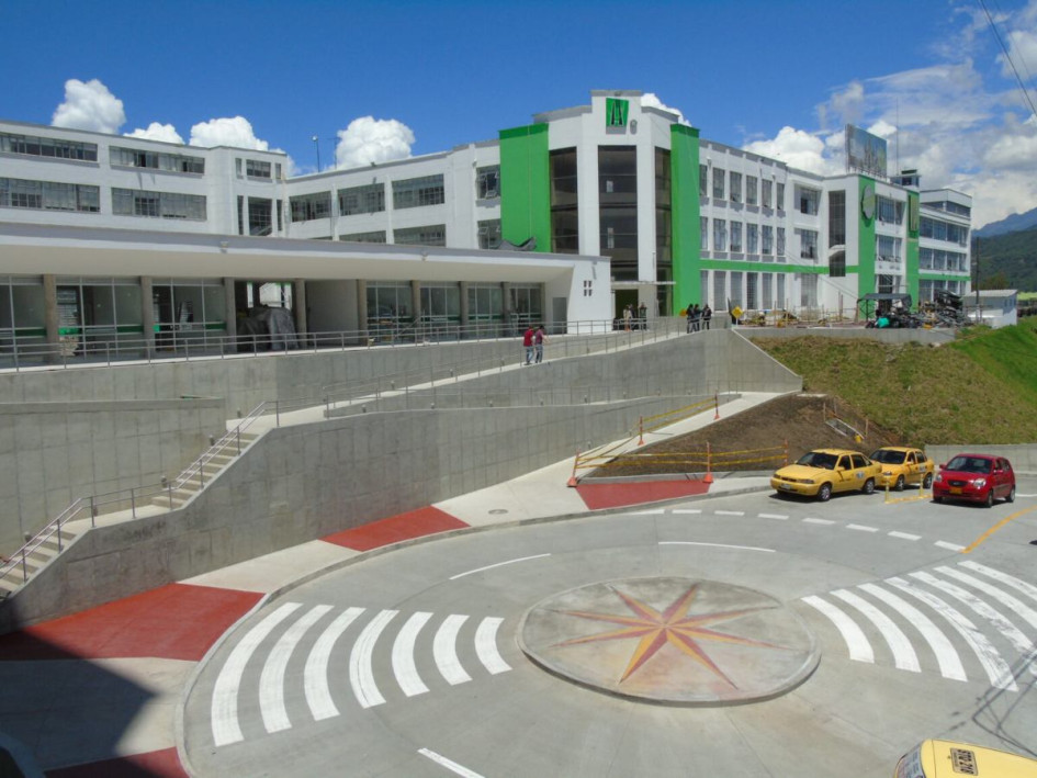 Duván Emilio Ramírez, rector de la Universidad de Manizales, espera que se cumpla el cronograma de obra del Bulevar de la 19, que sería de ocho o nueve meses. Duván Emilio Ramírez, rector de la Universidad de Manizales, espera que se cumpla el cronograma de obra del Bulevar de la 19, que sería de ocho o nueve meses.