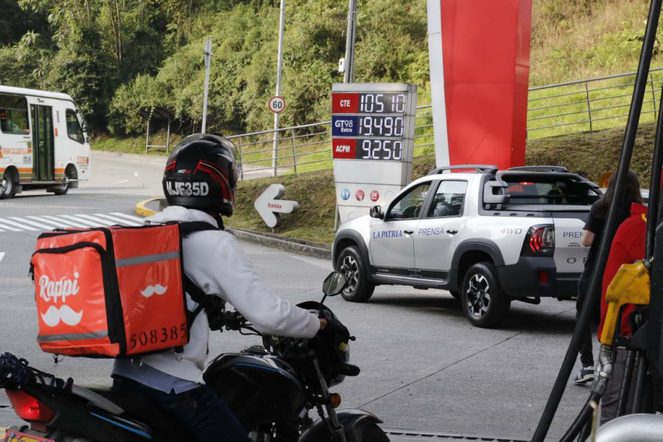 LA PATRIA recorrió 5 estaciones de servicio para conocer el precio de la gasolina. LA PATRIA recorrió 5 estaciones de servicio para conocer el precio de la gasolina.
