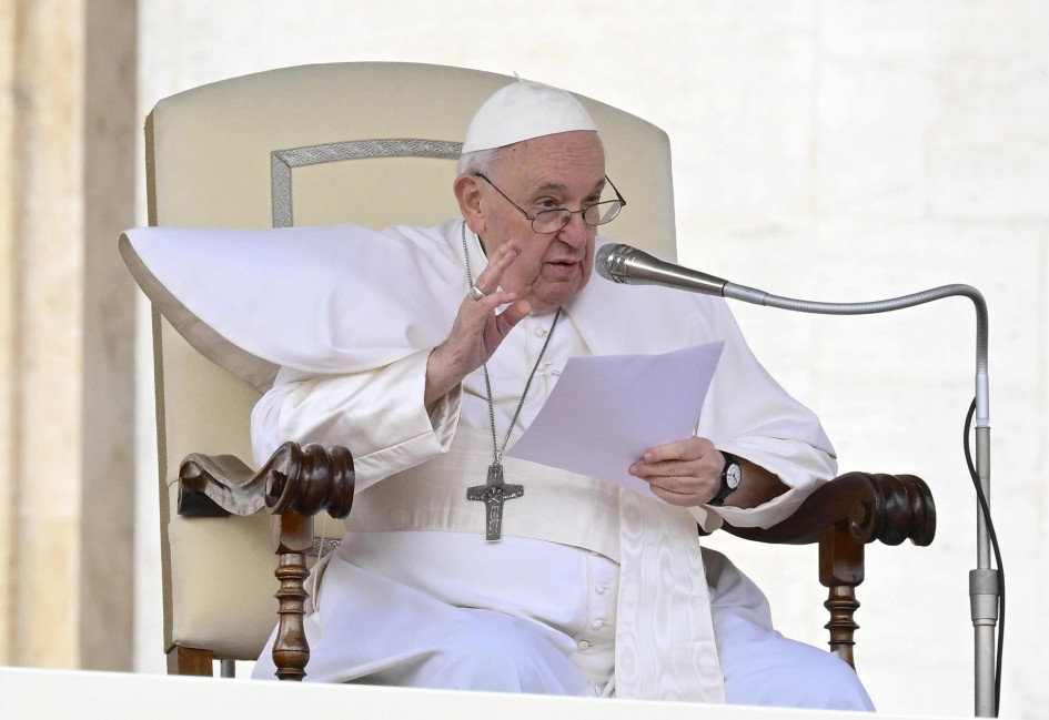 Se cumplen 10 años de la elección del arzobispo de Buenos Aires (Argentina), monseñor Jorge Mario Bergoglio, jesuita, como sucesor en El Vaticano del papa Benedicto XVI. Se cumplen 10 años de la elección del arzobispo de Buenos Aires (Argentina), monseñor Jorge Mario Bergoglio, jesuita, como sucesor en El Vaticano del papa Benedicto XVI.