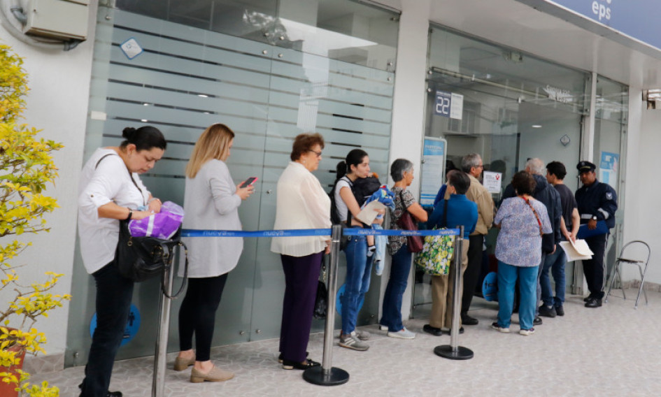 El Gobierno nacional pretende, con la reforma, una autorización inmediata y directa de todos los servicios, esto para evitar que personas enfermas tengan que cumplir con procesos en las aseguradoras. El Gobierno nacional pretende, con la reforma, una autorización inmediata y directa de todos los servicios, esto para evitar que personas enfermas tengan que cumplir con procesos en las aseguradoras.