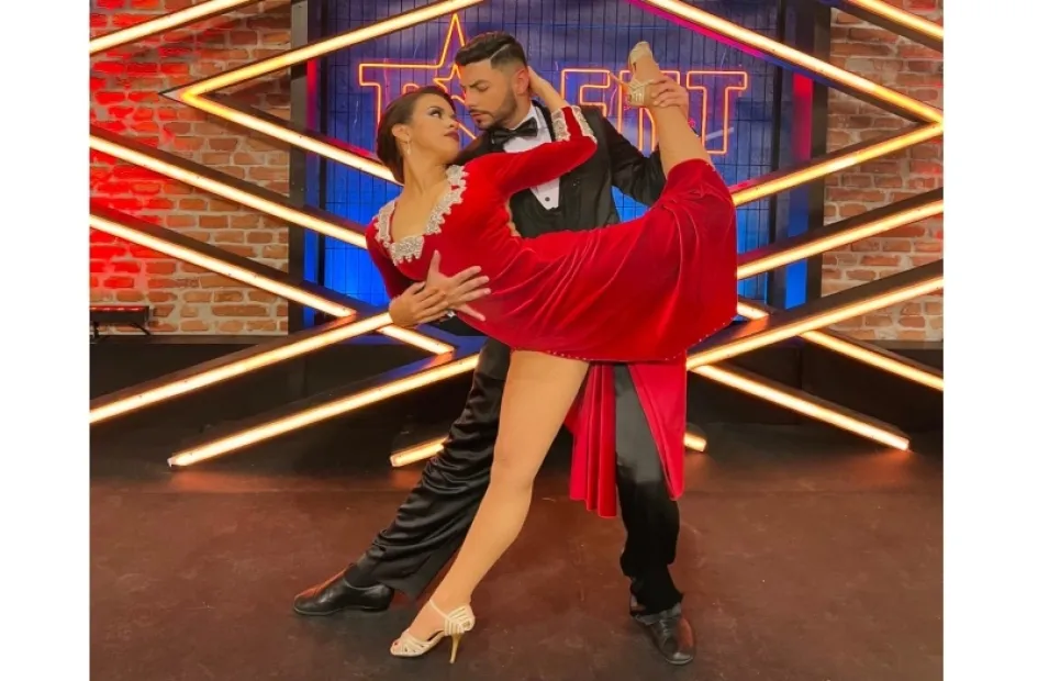 Valentín Arias Delgado y Paulina Mejía en su participación en Got Talent España 2022. Arias es dueño del estudio Vida, Arte y Danza. Valentín Arias Delgado y Paulina Mejía en su participación en Got Talent España 2022. Arias es dueño del estudio Vida, Arte y Danza.