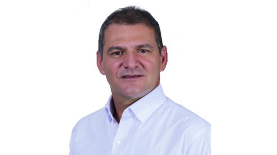 El administrador público Henry Alberto Murillo será candidato a la Alcaldía de Victoria (Caldas) por el Partido de la U, en alianza con ASI, Cambio Radical y Verde. El administrador público Henry Alberto Murillo será candidato a la Alcaldía de Victoria (Caldas) por el Partido de la U, en alianza con ASI, Cambio Radical y Verde.