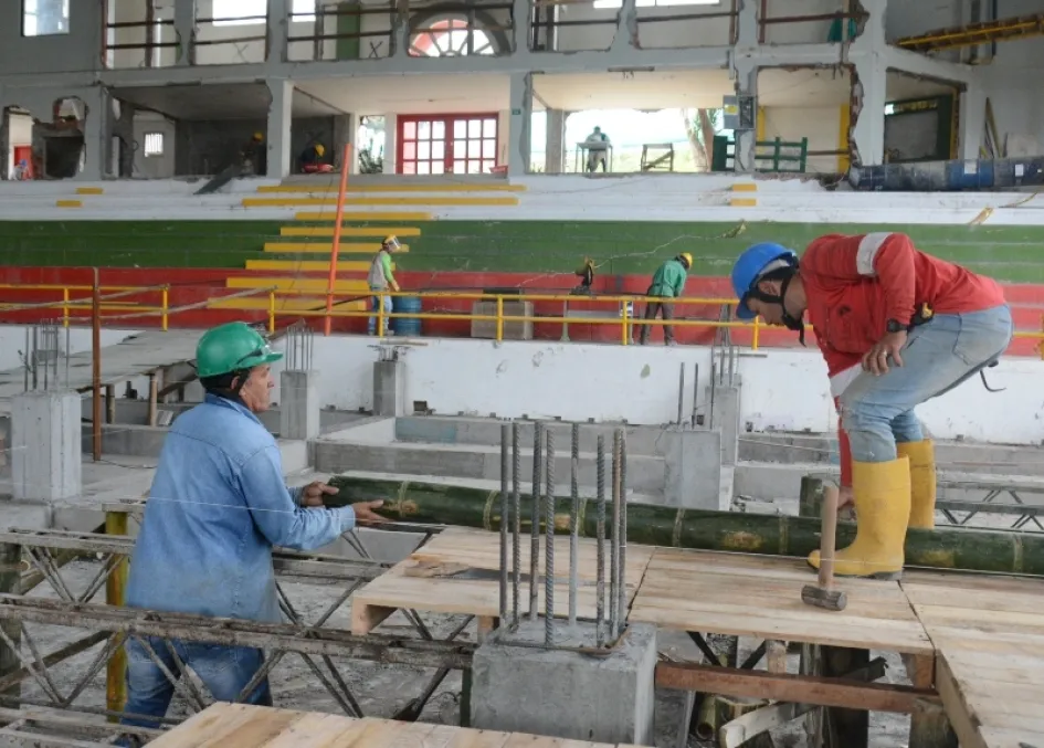 Obras en el Coliseo Menor de Manizales.