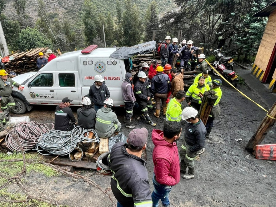 La Unidad Nacional de Gestión del Riesgo se encontraba evaluando la situación esta mañana tras el accidente presentado en las minas El Hoyo, El Lucero y La Esperanza, de la vereda El Cajón, zona rural de Sutatausa (Cundinamarca). La Unidad Nacional de Gestión del Riesgo se encontraba evaluando la situación esta mañana tras el accidente presentado en las minas El Hoyo, El Lucero y La Esperanza, de la vereda El Cajón, zona rural de Sutatausa (Cundinamarca).