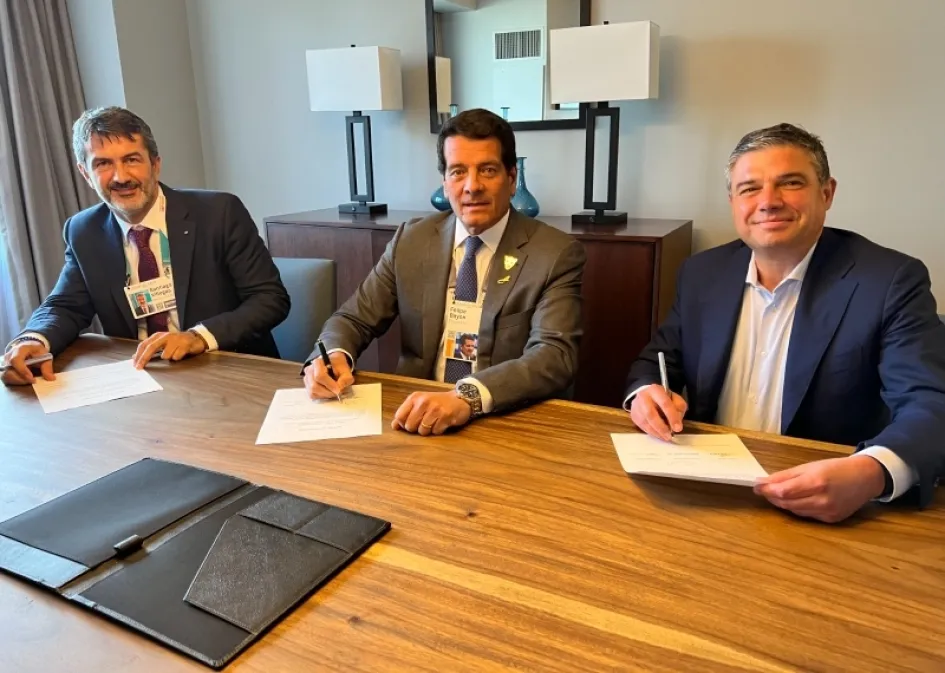La firma del proyecto entre alas tres compañías: Ecopetrol, Baker Hughes y la Central Hidroeléctrica de Caldas. La firma del proyecto entre alas tres compañías.