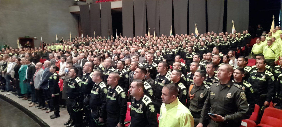 Autoridades de todo el Departamento estuvieron presentes en el lanzamiento de la estrategia de seguridad. Autoridades de todo el Departamento estuvieron presentes en el lanzamiento de la estrategia de seguridad.