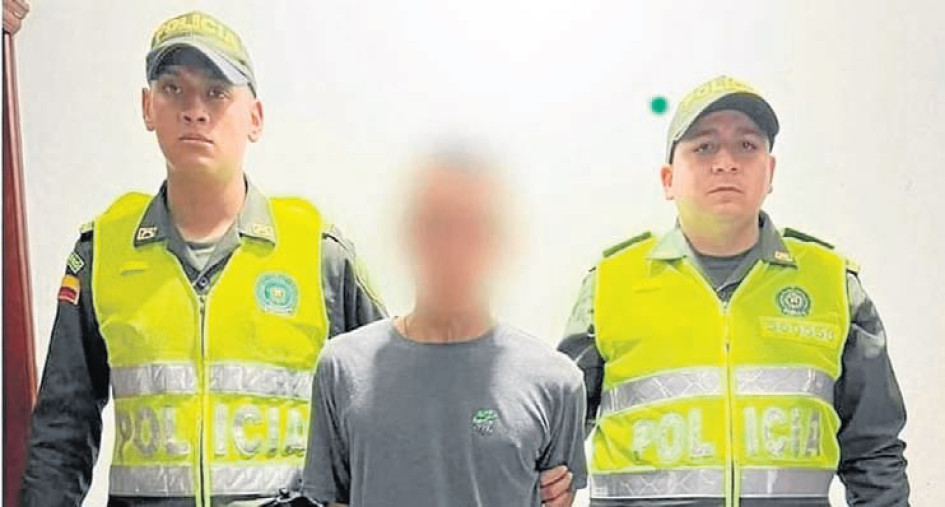 La Policía capturó a Sayayín cuando acompañaba a una víctima a retirar el dinero. La Policía capturó a Sayayín cuando acompañaba a una víctima a retirar el dinero.
