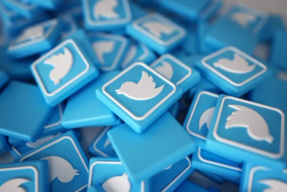 Twitter Twitter