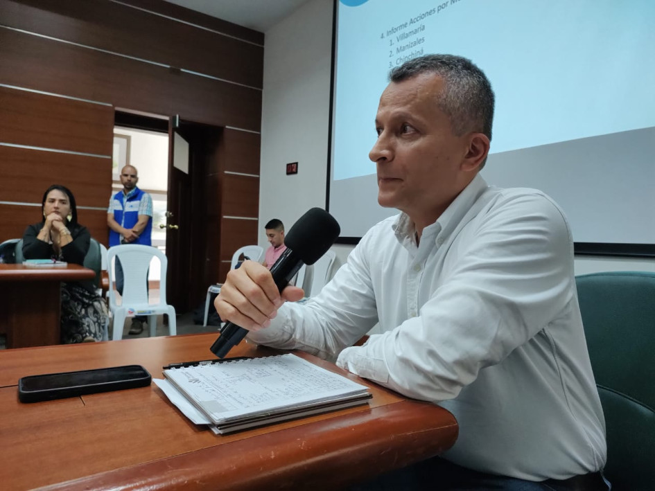 Raúl Jiménez García, secretario de Agricultura y Desarrollo Rural de Caldas, dijo que en la zona de influencia del volcán la mayoría de los predios se dedican a la ganadería. Raúl Jiménez García, secretario de Agricultura y Desarrollo Rural de Caldas, dijo que en la zona de influencia del volcán la mayoría de los predios se dedican a la ganadería.