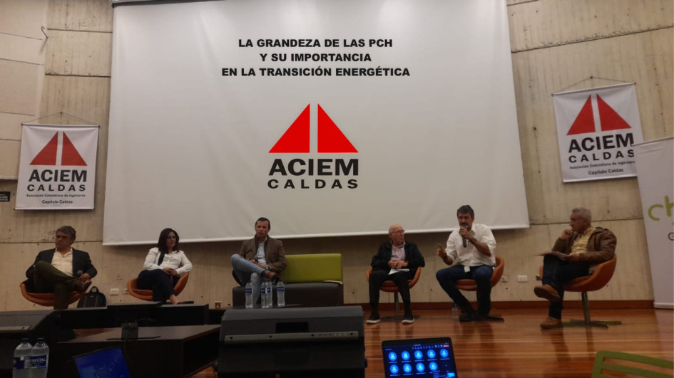 Éxito en el curso 'La grandeza de las pequeñas centrales hidroeléctricas', de ACIEM Caldas Éxito en el curso 'La grandeza de las pequeñas centrales hidroeléctricas', de ACIEM Caldas