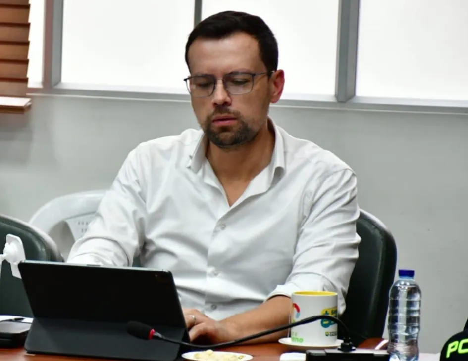 Luis Carlos Velásquez Cardona, gobernador de Caldas. Luis Carlos Velásquez Cardona, gobernador de Caldas.