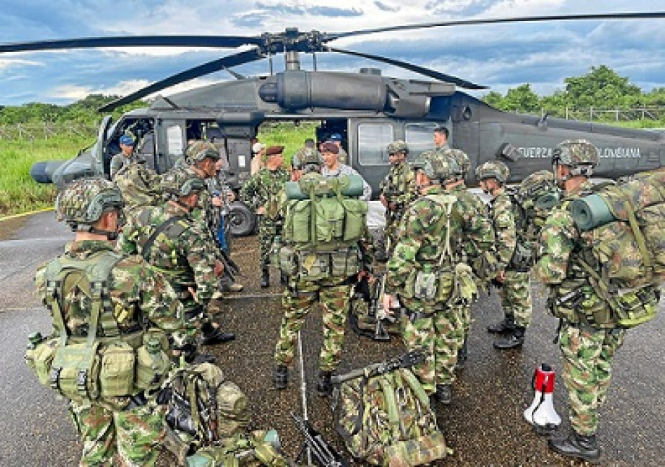 Foto | EFE | LA PATRIA 50 comandos fueron insertados ayer mismo para apoyar la búsqueda de los cuatro menores desparecidos desde el pasado primero de mayo. Foto | EFE | LA PATRIA 50 comandos fueron insertados ayer mismo para apoyar la búsqueda de los cuatro menores desparecidos desde el pasado primero de mayo.