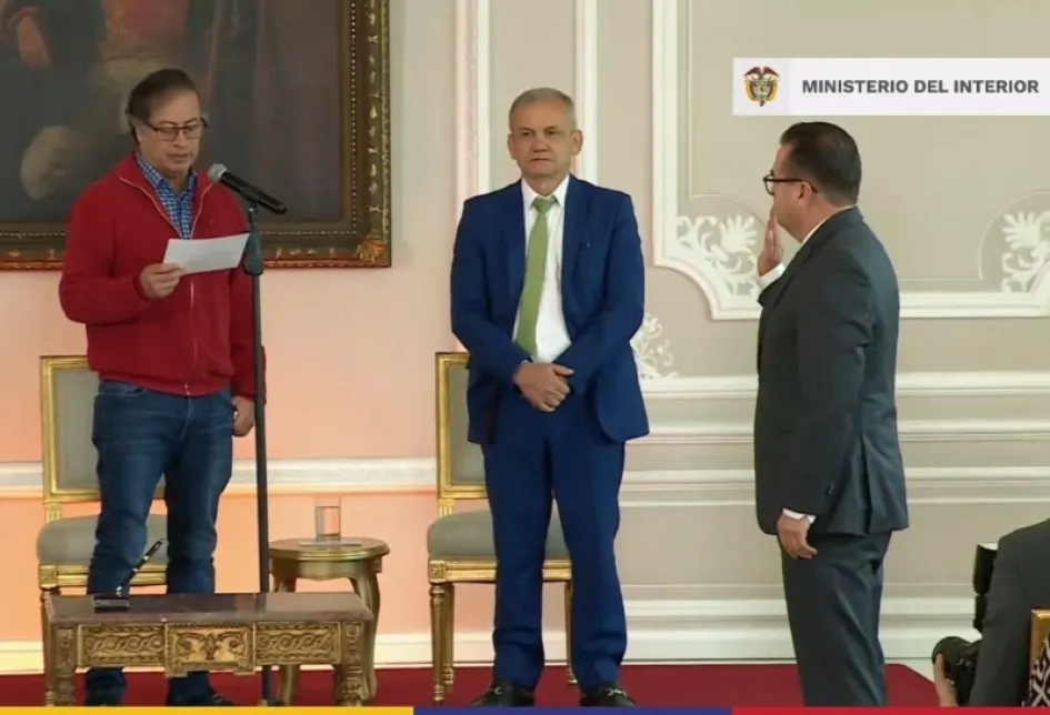 Olmedo López Martínez se posesiona ante el presidente de la República, Gustavo Petro, como nuevo director de la Unidad Nacional de Gestión del Riesgo de Desastres. Olmedo López Martínez se posesiona ante el presidente de la República, Gustavo Petro, como nuevo director de la Unidad Nacional de Gestión del Riesgo de Desastres.