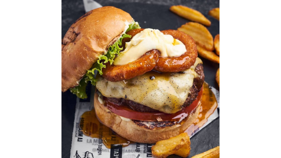 El primer puesto fue: Burger La Perla del Ruiz, de La Milagrosa Burger House. El primer puesto fue: Burger La Perla del Ruiz, de La Milagrosa Burger House.