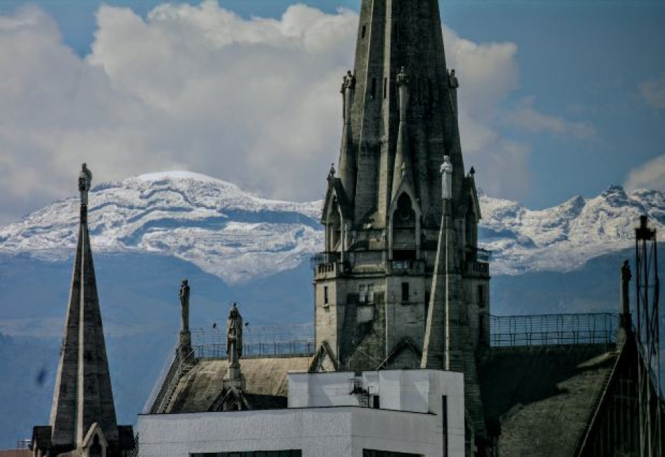 Decenas de municipios, verades y corregimientos de Colombia quedan cerca de volcanes. El Observatorio de Manizales, perteneciente al Servicio Geológico Colombiano, por ejemplo, vigila 12 de los 25 que son monitoreados en el pais. Decenas de municipios, verades y corregimientos de Colombia quedan cerca de volcanes. El Observatorio de Manizales, perteneciente al Servicio Geológico Colombiano, por ejemplo, vigila 12 de los 25 que son monitoreados en el pais.