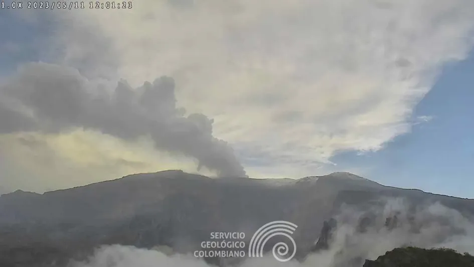 El volcán Nevado del Ruiz este jueves 11 de mayo. El volcán Nevado del Ruiz este jueves 11 de mayo.