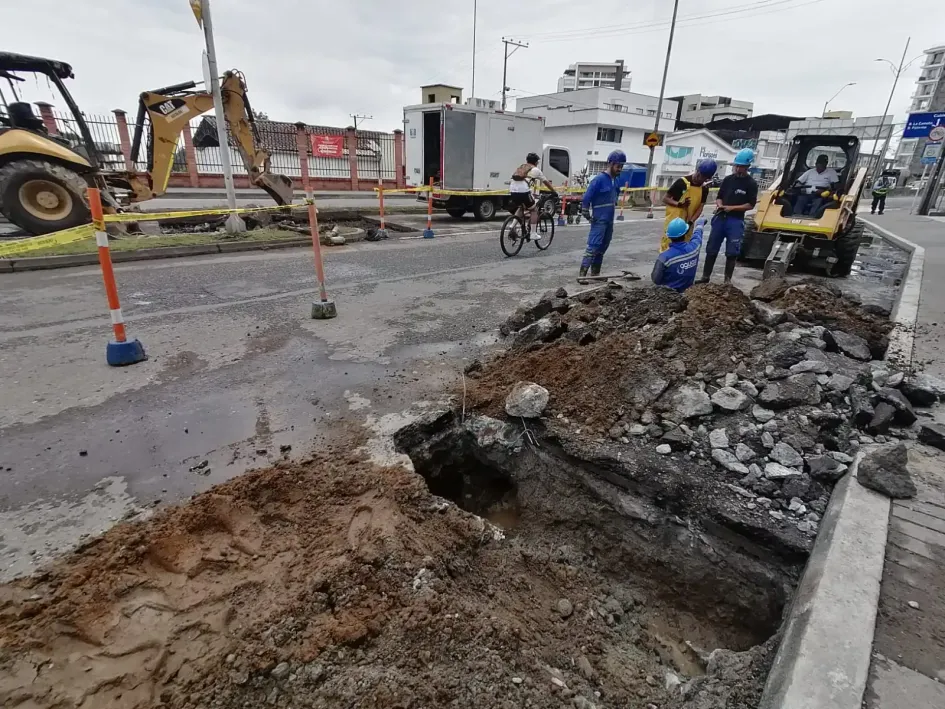 Zona donde se está realizando la reparación. Zona donde se está realizando la reparación en Milán.