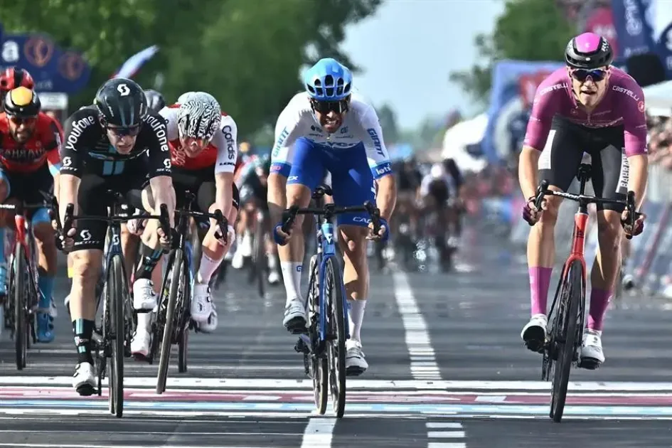 Llegada del Giro de Italia en Caorle. Llegada del Giro de Italia en Caorle.
