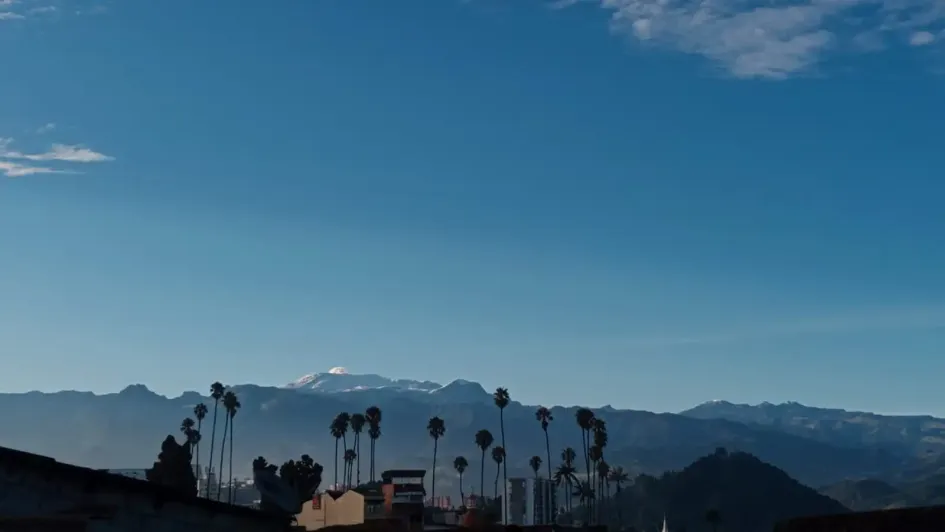 El volcán Nevado del Ruiz este miércoles, 24 de mayo, visto desde Manizales. El volcán Nevado del Ruiz este miércoles, 24 de mayo, visto desde Manizales.