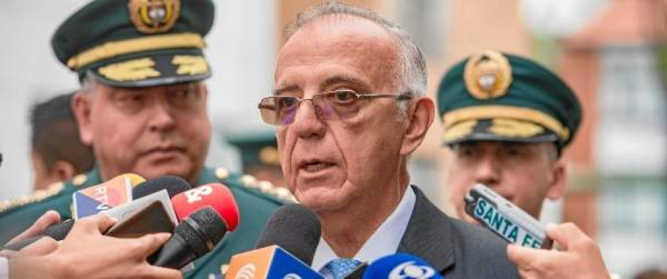 Iván Velásquez explicó que en cerca del 70% de lugares en donde se realiza erradicación forzada, hay procesos de resiembra. Iván Velásquez explicó que en cerca del 70% de lugares en donde se realiza erradicación forzada, hay procesos de resiembra.
