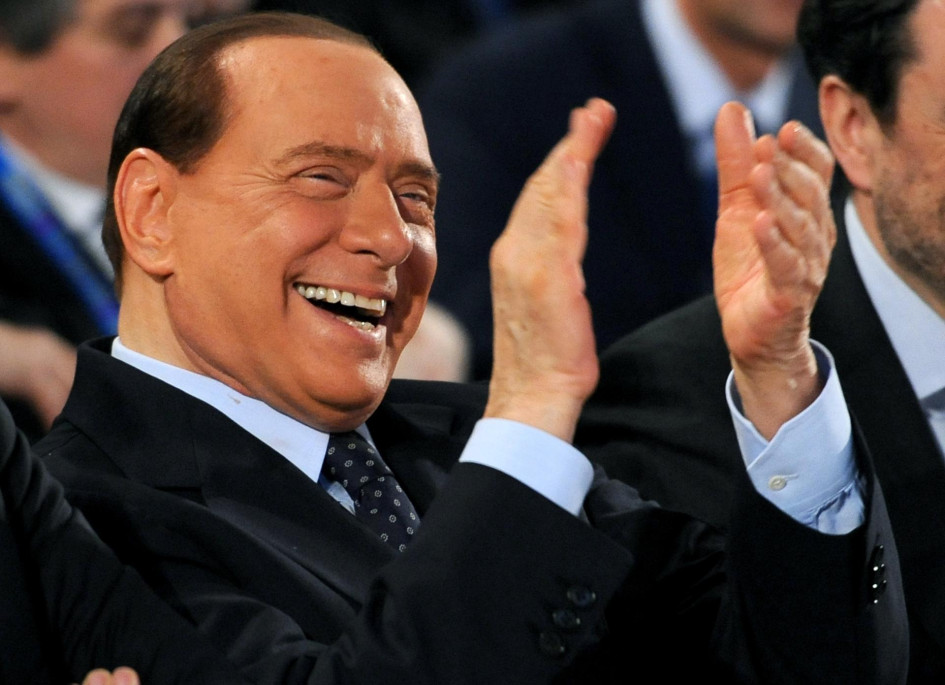El ex primer ministro italiano Silvio Berlusconi será despedido mañana en unos funerales de Estado en la catedral de Milán, su ciudad natal y donde forjó todos sus logros. El ex primer ministro italiano Silvio Berlusconi será despedido mañana en unos funerales de Estado en la catedral de Milán, su ciudad natal y donde forjó todos sus logros.