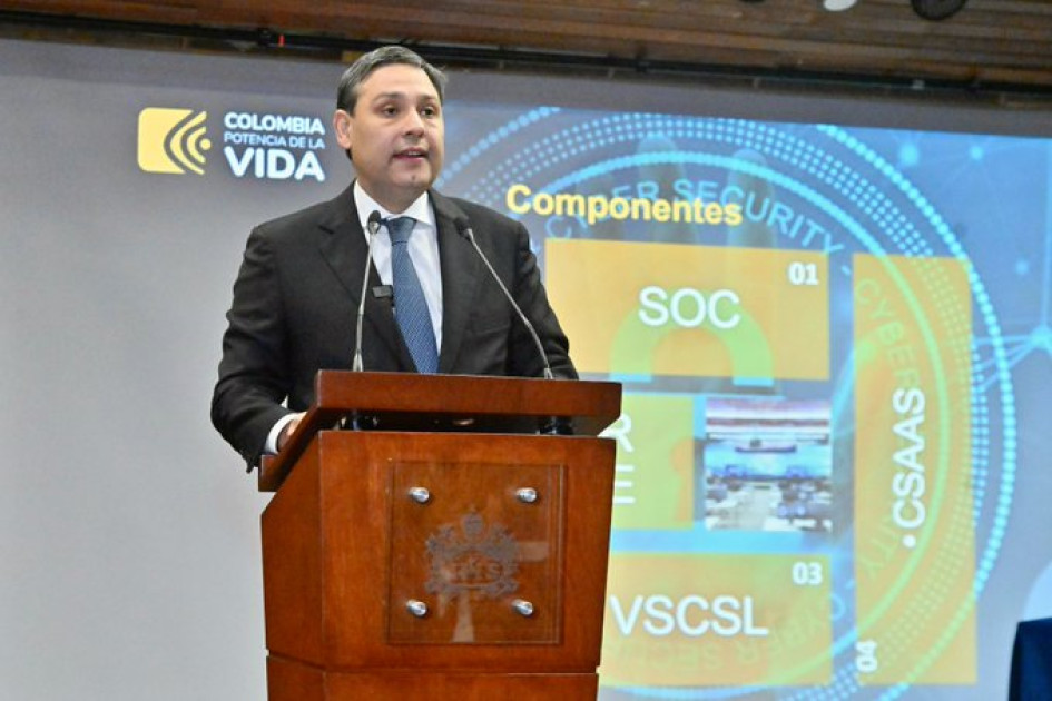 El ministro de las TIC, Mauricio Lizcano, recorrió ayer las instalaciones del Parque Tecnológico de Villamaría, El ministro de las TIC, Mauricio Lizcano