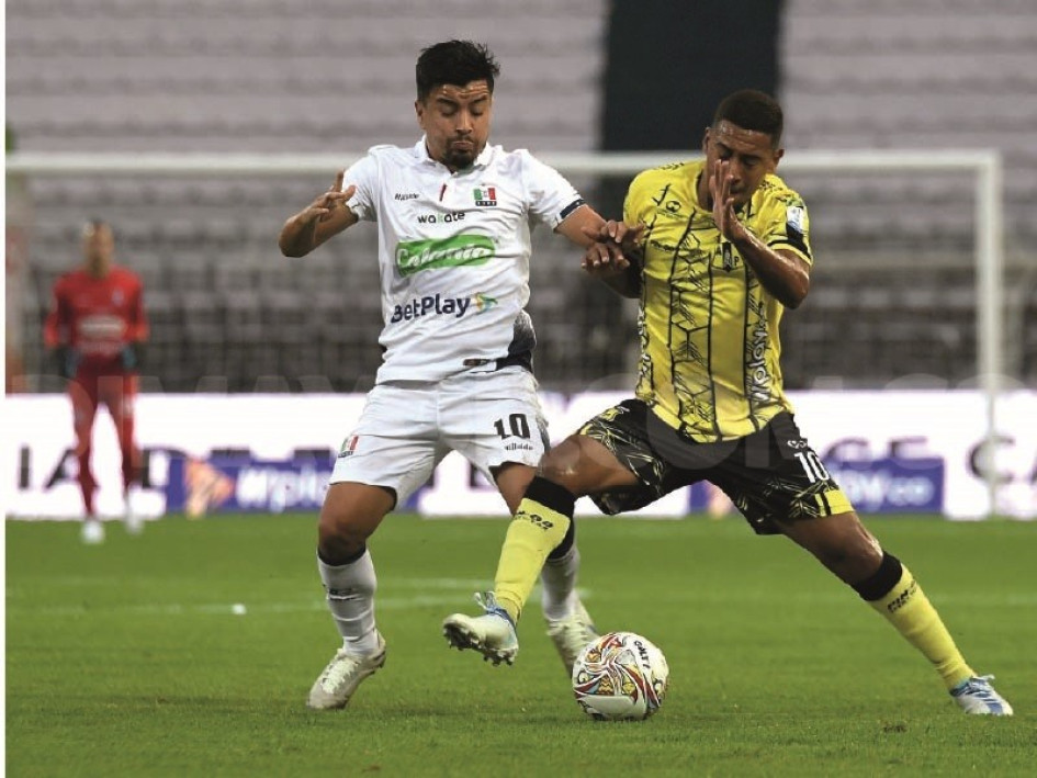 La gota que rebasó la copa en la hinchada blanca fue tal vez la derrota del Once Caldas en el estadio Palogrande ante Alianza Petrolera. La gota que rebasó la copa en la hinchada blanca fue tal vez la derrota del Once Caldas en el estadio Palogrande ante Alianza Petrolera.