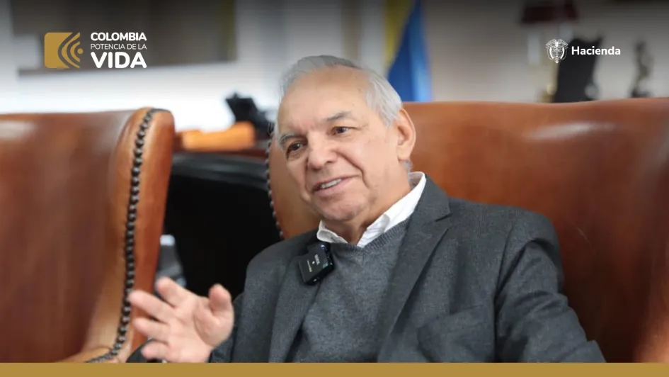 Ricardo Bonilla, ministro de Hacienda. Ricardo Bonilla, ministro de Hacienda.