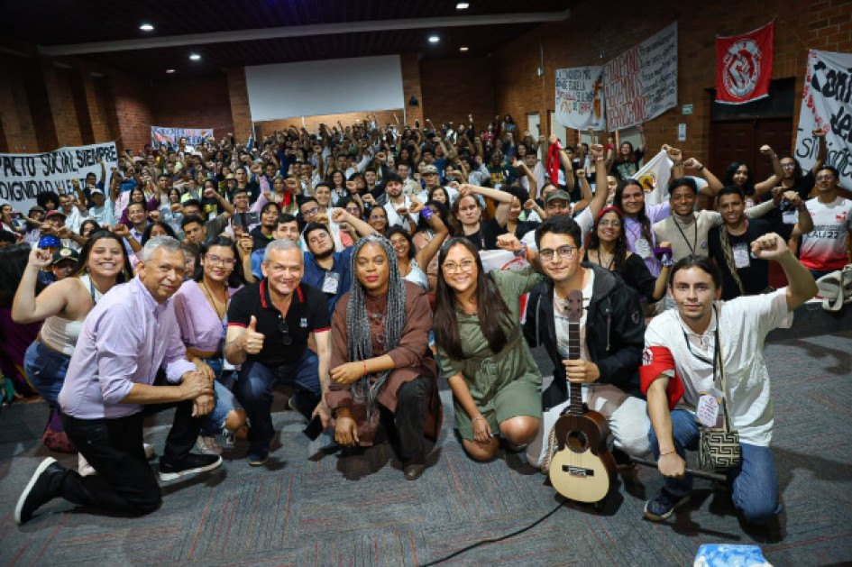 400 representantes estudiantiles de 22 universidades públicas y privadas participaron en la III Asamblea Nacional de Universidades Unidas. 400 representantes estudiantiles de 22 universidades públicas y privadas participaron en la III Asamblea Nacional de Universidades Unidas.