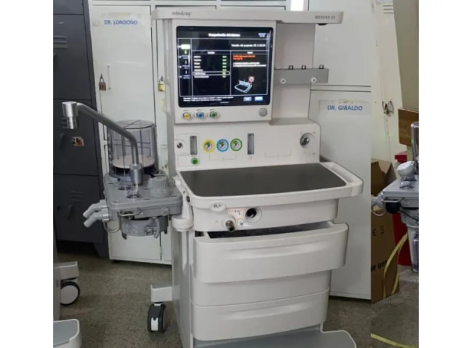 Esta es una de las máquinas de anestesia adquiridas en el Hospital San Marcos. Anestesia - San Marcos