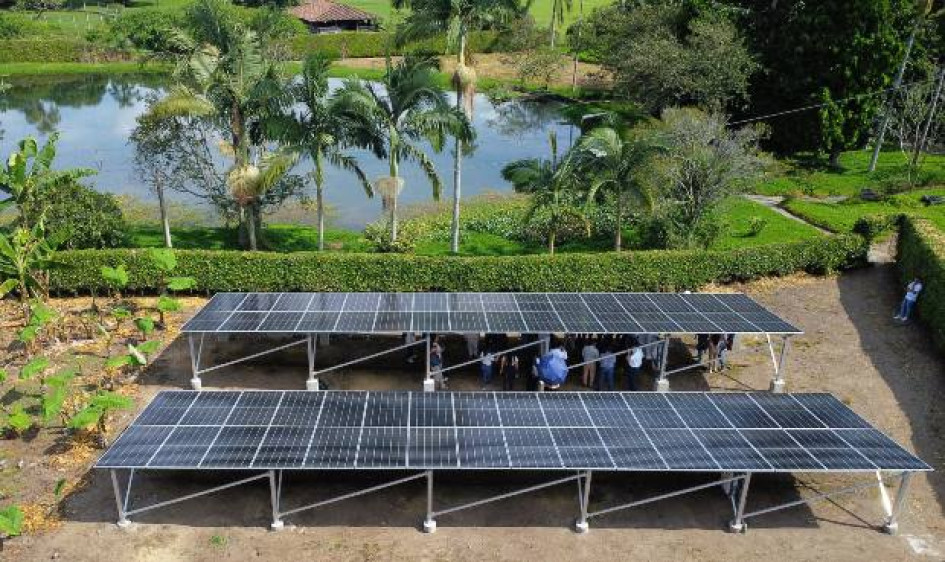 Suministro, instalación y mantenimiento del sistema solar fotovoltaico con capacidad de 97,4 KWP, modalidad EPC, para la Granja Montelindo de la Universidad de Caldas Suministro, instalación y mantenimiento del sistema solar fotovoltaico con capacidad de 97,4 KWP, modalidad EPC, para la Granja Montelindo de la Universidad de Caldas