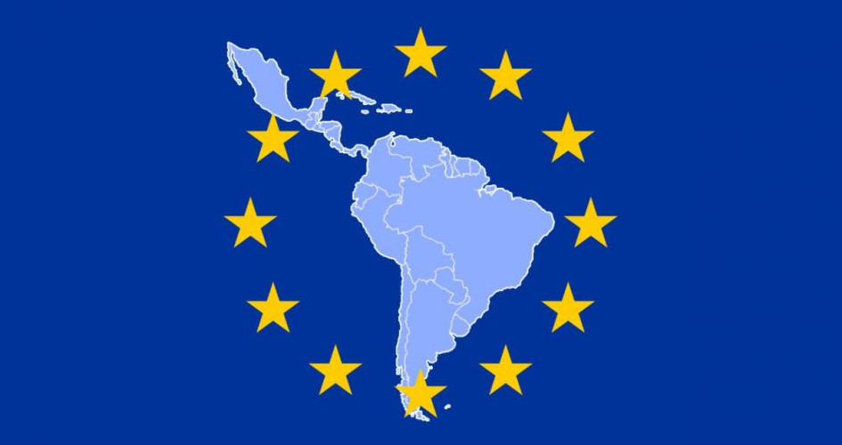 América Latina y el Caribe superpuestos sobre la bandera de la Unión Europea América Latina y el Caribe superpuestos sobre la bandera de la Unión Europea