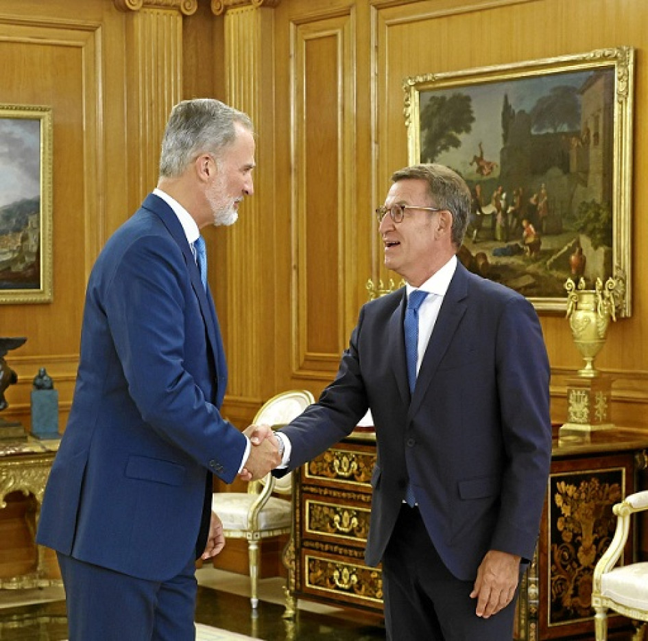Foto | EFE | LA PATRIA El líder del conservador Partido Popular (PP), Alberto Núñez Feijóo, comunicó al rey Felipe VI que está dispuesto a ser candidato a la investidura como presidente del Gobierno español. Foto | EFE | LA PATRIA El líder del conservador Partido Popular (PP), Alberto Núñez Feijóo, comunicó al rey Felipe VI que está dispuesto a ser candidato a la investidura como presidente del Gobierno español.
