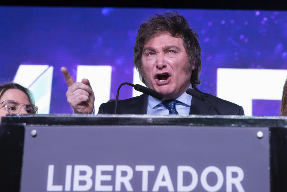 Javier Milei, aspirante presidencial de La Libertad Avanza y el más votado de todo el arco político argentino con vistas a las generales del 22 de octubre. Javier Milei, aspirante presidencial de La Libertad Avanza y el más votado de todo el arco político argentino con vistas a las generales del 22 de octubre.