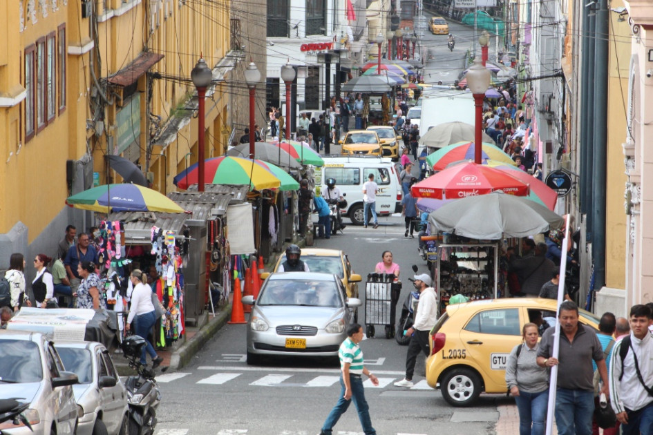 Según el informe de mercado laboral, Manizales alcanzó los 224 mil 497 ciudadanos ocupados, lo que quiere decir que la ciudad aumentó en 1.897 sus trabajadores respecto a esos meses del año pasado. Según el informe de mercado laboral, Manizales alcanzó los 224 mil 497 ciudadanos ocupados, lo que quiere decir que la ciudad aumentó en 1.897 sus trabajadores respecto a esos meses del año pasado.