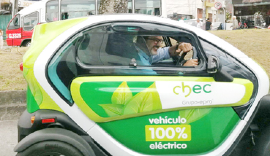 Promoviendo energías limpias Foto|Freddy Arango|LA PATRIA Promoviendo energías limpias Foto|Freddy Arango|LA PATRIA