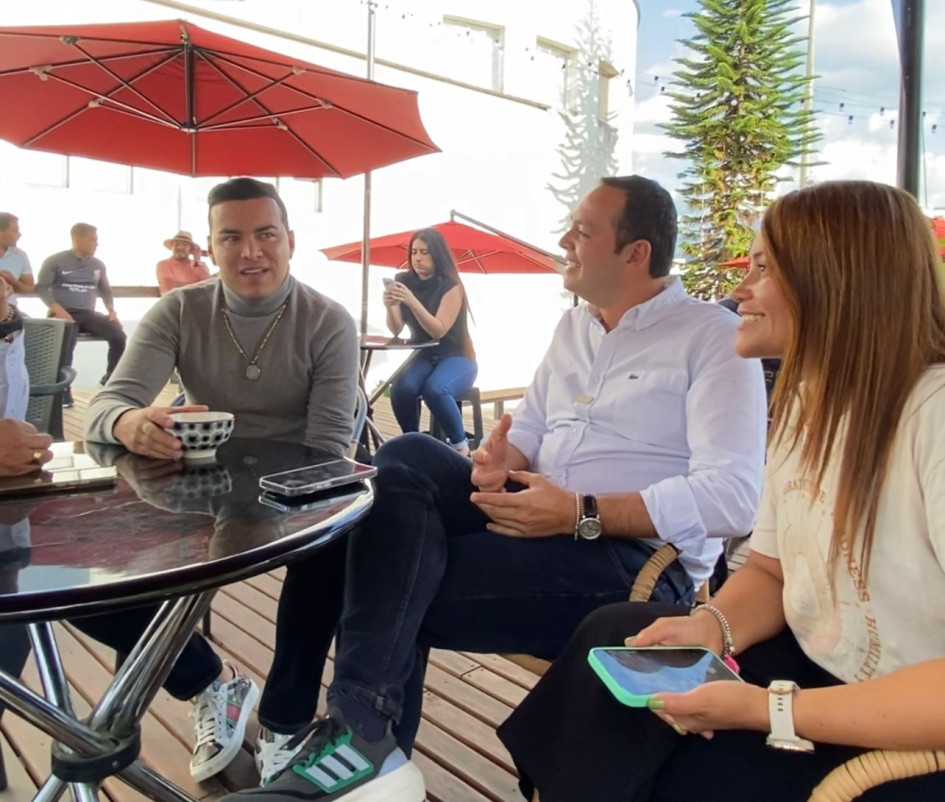 Supimos que: Yeison Jiménez disfrutó en el bulevar de la 48 Supimos que: Yeison Jiménez disfrutó en el bulevar de la 48
