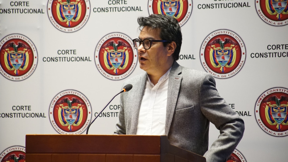 Foto | Cortesía | LA PATRIA El alto comisionado para la Paz de Colombia, Danilo Rueda Rodríguez, compareció este martes ante la Corte Constitucional para hablar sobre la importancia de que el Estado logre acuerdos de paz con grupos armados ilegales en el país. Foto | Cortesía | LA PATRIA El alto comisionado para la Paz de Colombia, Danilo Rueda Rodríguez, compareció este martes ante la Corte Constitucional para hablar sobre la importancia de que el Estado logre acuerdos de paz con grupos armados ilegales en el país.