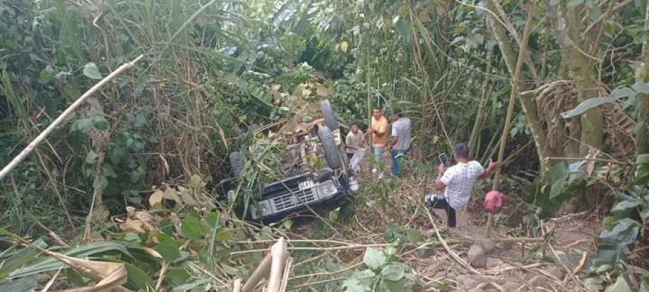 En el accidente del sábado, un campero se volcó con 18 personas a bordo. En el accidente del sábado, un campero se volcó con 18 personas a bordo.