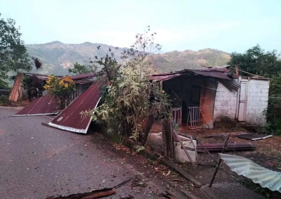 Así quedaron las casas de Samaná tras el fuerte aguacero del viernes. Así quedaron las casas de Samaná tras el fuerte aguacero del viernes.