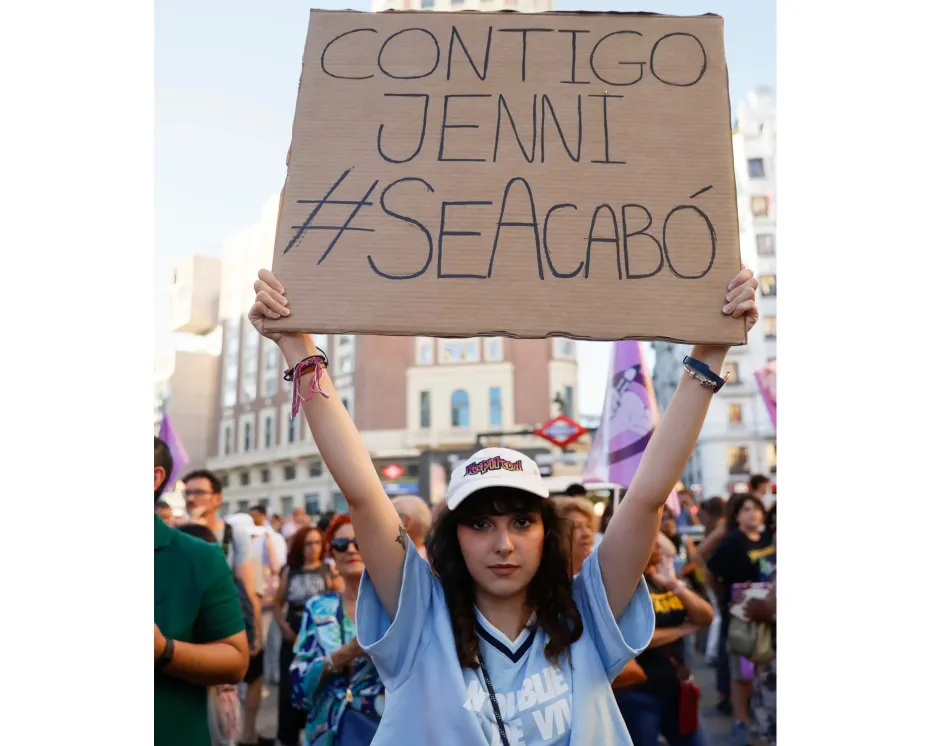 Esta semana en Madrid hubo una manifestación en apoyo a las jugadoras de la Selección española de fútbol y en concreto A Jenni Hermoso. Esta semana en Madrid hubo una manifestación en apoyo a las jugadoras de la Selección española de fútbol y en concreto A Jenni Hermoso.