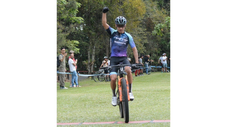 Jhónatan Botero, ganador en Open de la Válida de MTB Jhónatan Botero, ganador en Open de la Válida de MTB