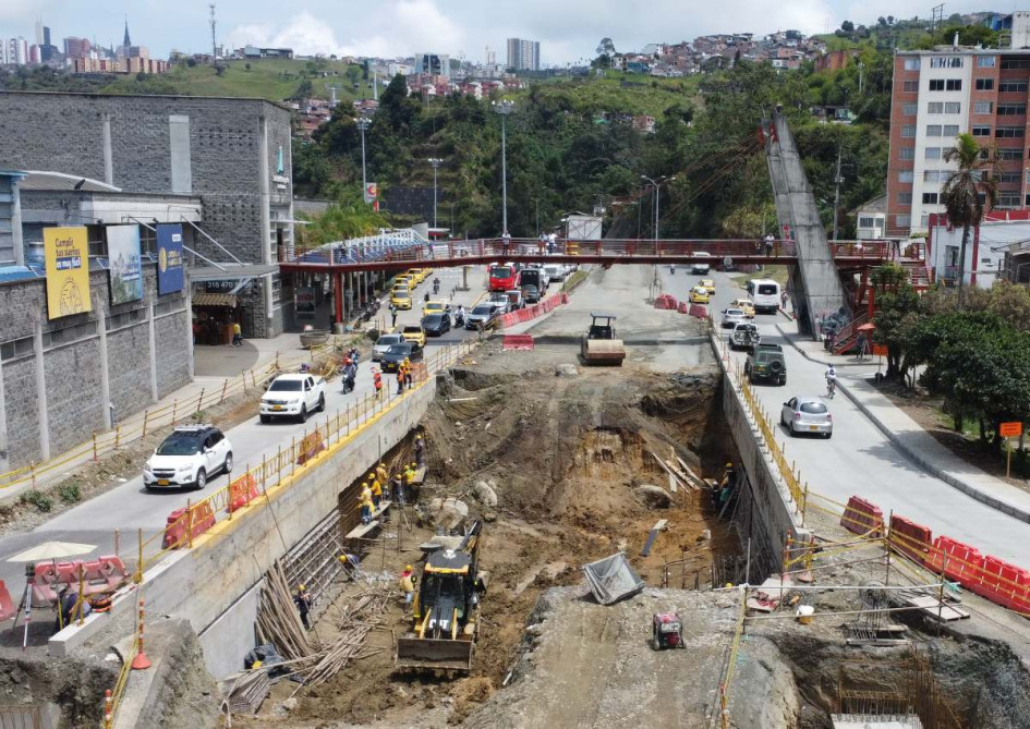 Así lucían las obras del Intercambiador Víal de los Cámbulos ayer. Así lucían las obras del Intercambiador Víal de los Cámbulos ayer.